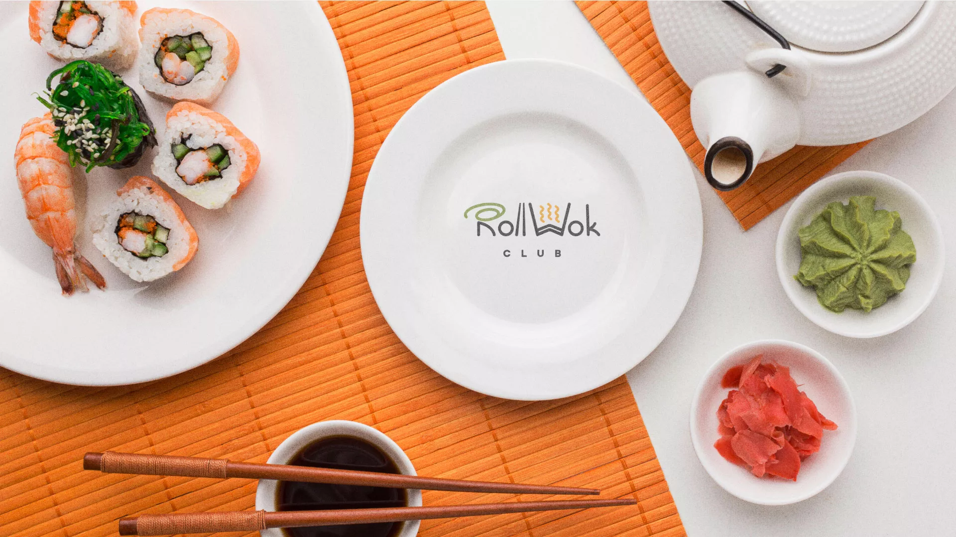 Разработка логотипа и фирменного стиля суши-бара «Roll Wok Club» в Россоши