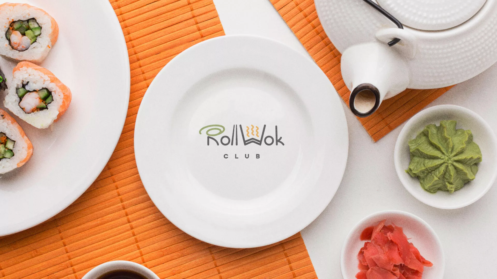 Разработка логотипа и фирменного стиля в Россоши для суши-бара «Roll Wok Club» Разработка логотипа и фирменного стиля в Россоши для суши-бара «Roll Wok Club»